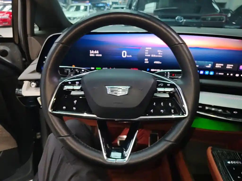 Cadillac IQ — миниатюра 11
