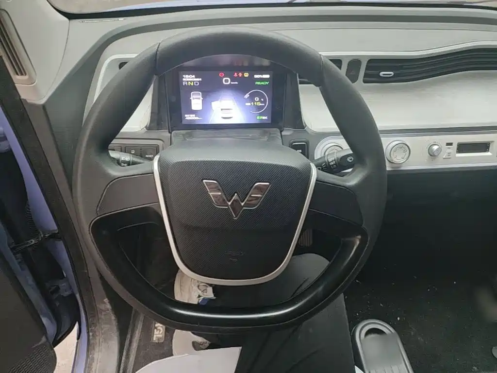 Wuling MINIEV — миниатюра 11