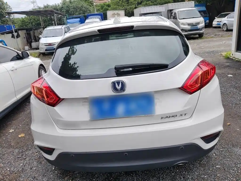 Changan Eado XT — миниатюра 6