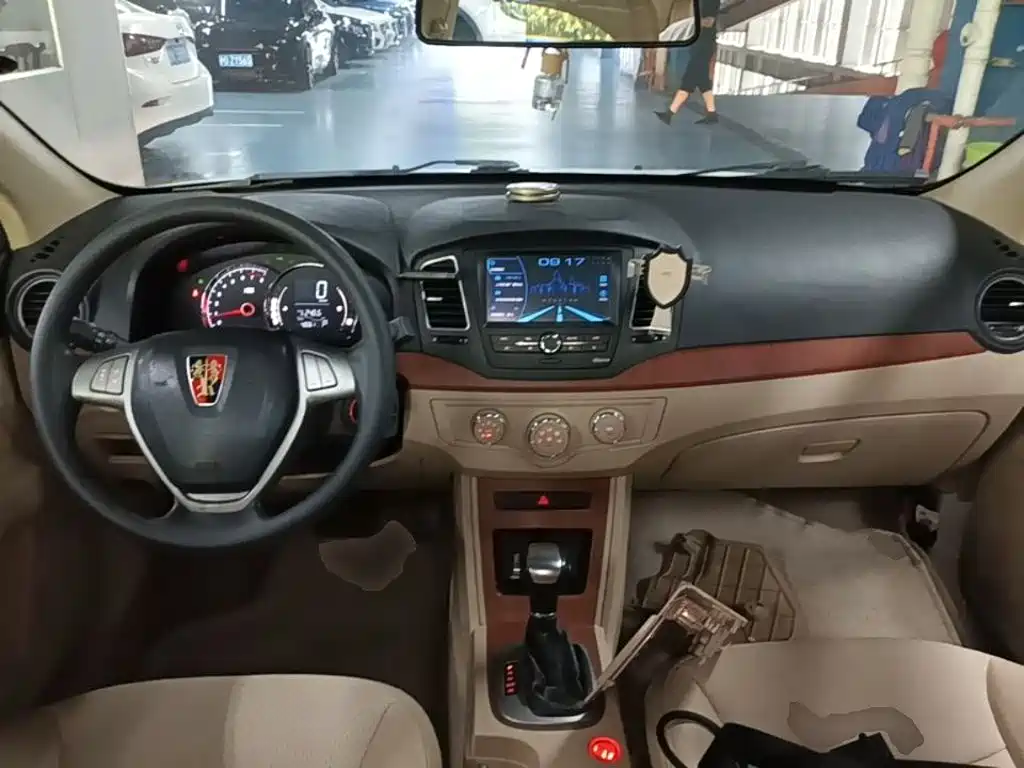 Roewe 350 — миниатюра 10