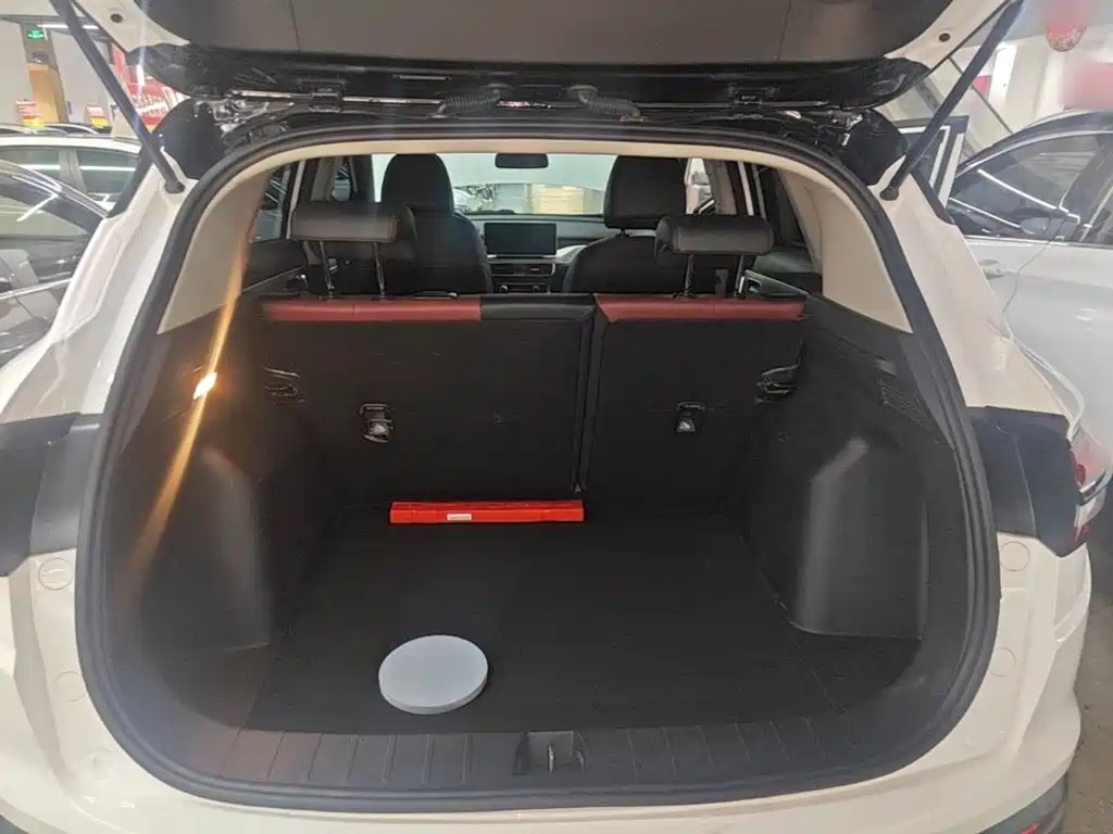 Geely Binyue — миниатюра 19