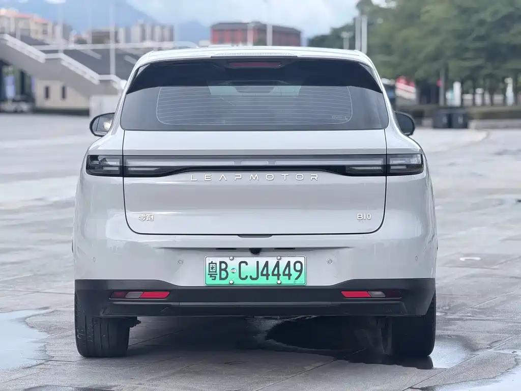 Leapmotor Leapmotor B10 — миниатюра 5