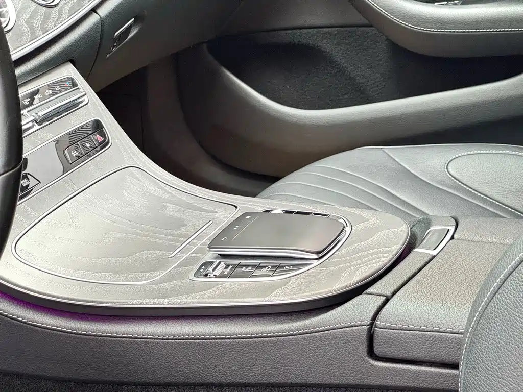 Mercedes-Benz CLS — миниатюра 3