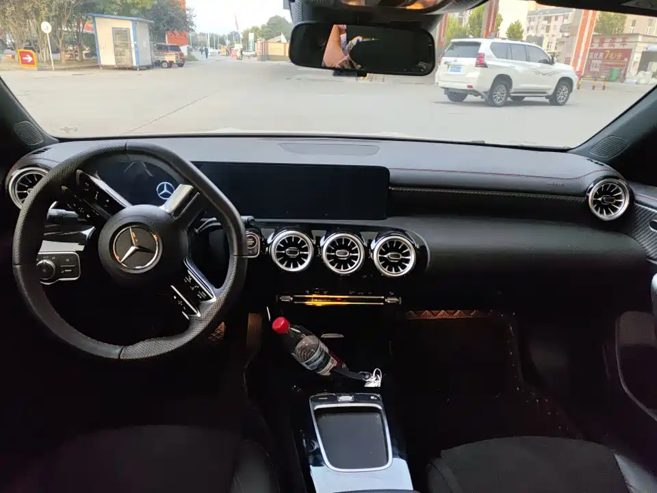 Mercedes-Benz A-Class — миниатюра 7