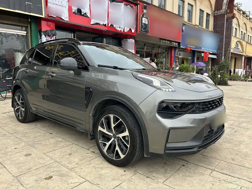 Lynk & Co 01 — миниатюра 4