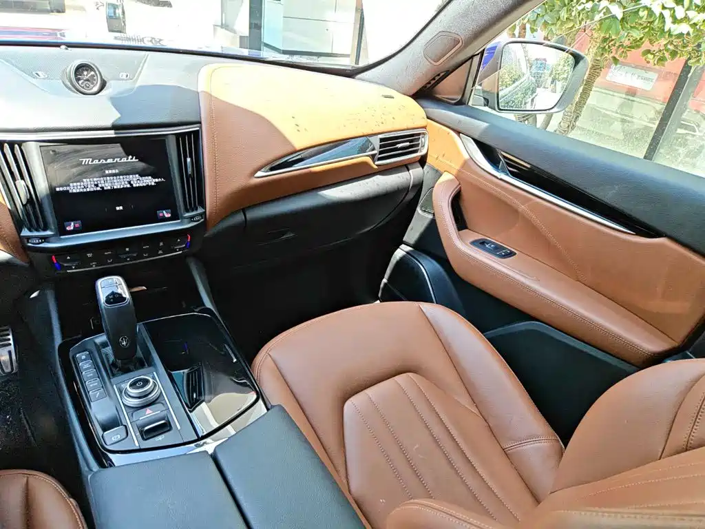 Maserati Levante — миниатюра 7