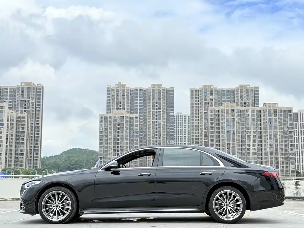 Mercedes-Benz S-Class — миниатюра 12