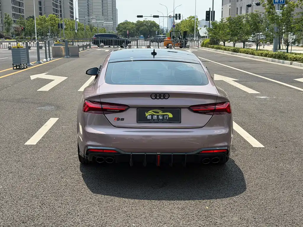Audi A5 (Import) — миниатюра 4