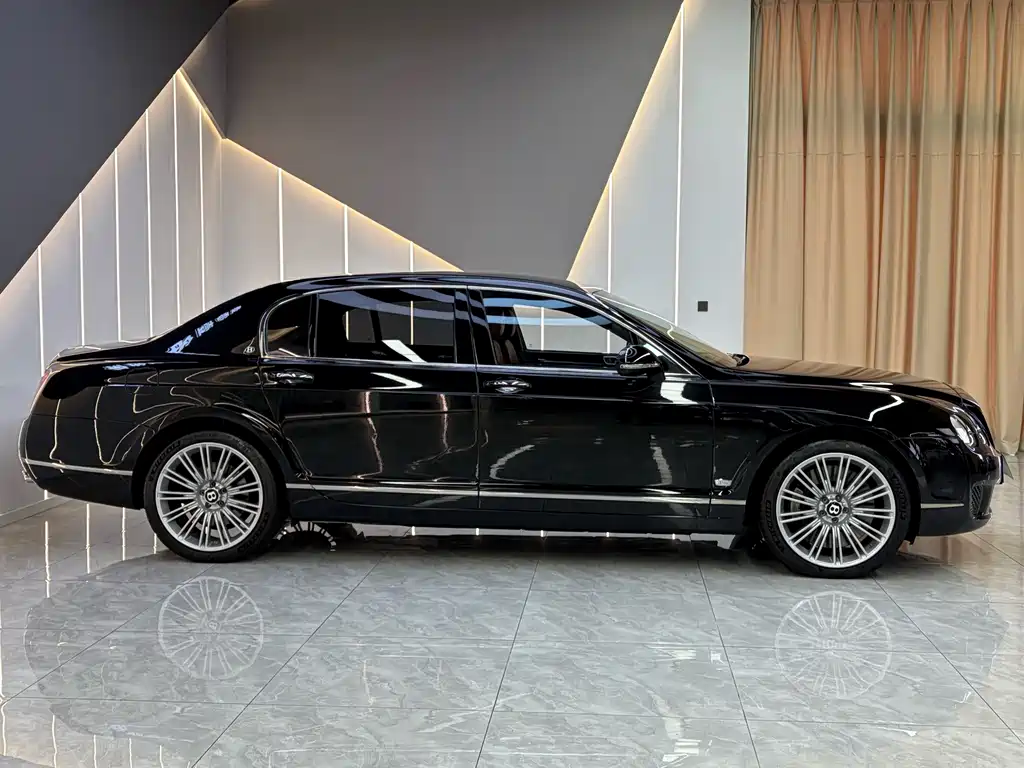 Bentley Flying Spur — миниатюра 4