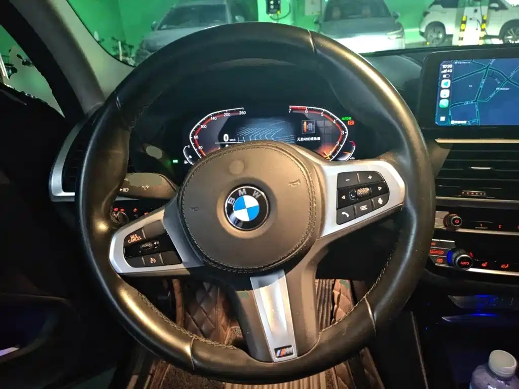 BMW X3 — миниатюра 11