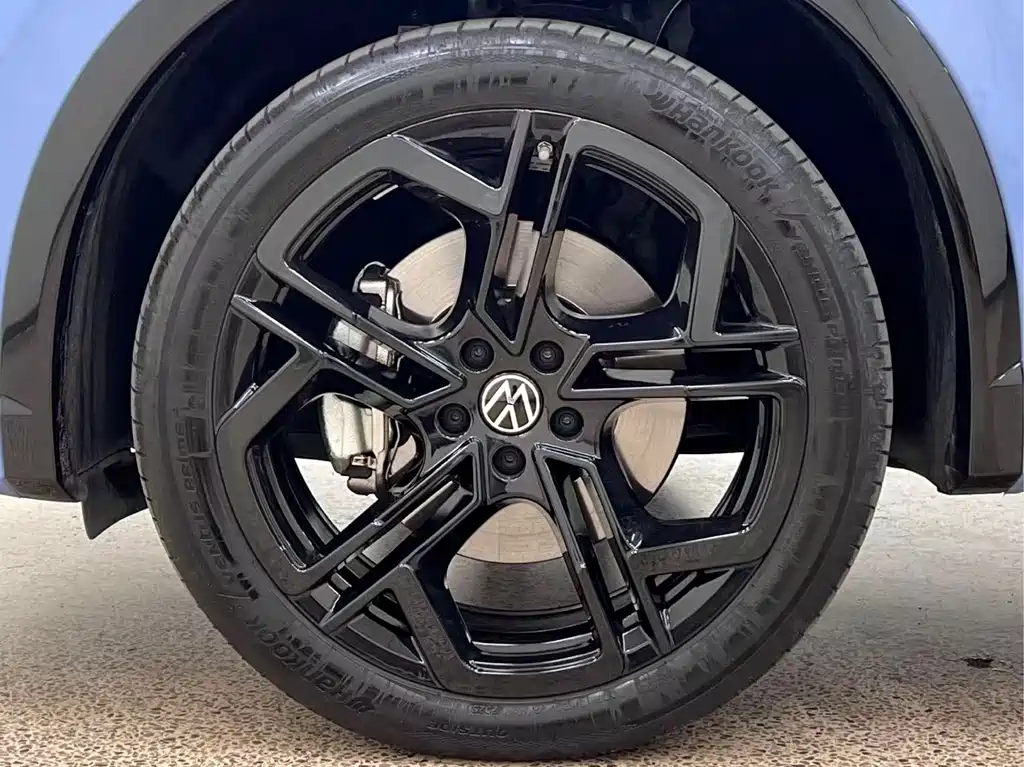 Volkswagen Tiguan L — миниатюра 25