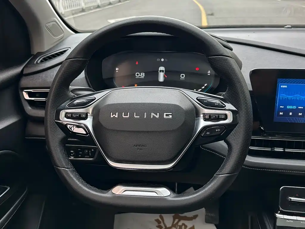 Wuling Victory — миниатюра 16