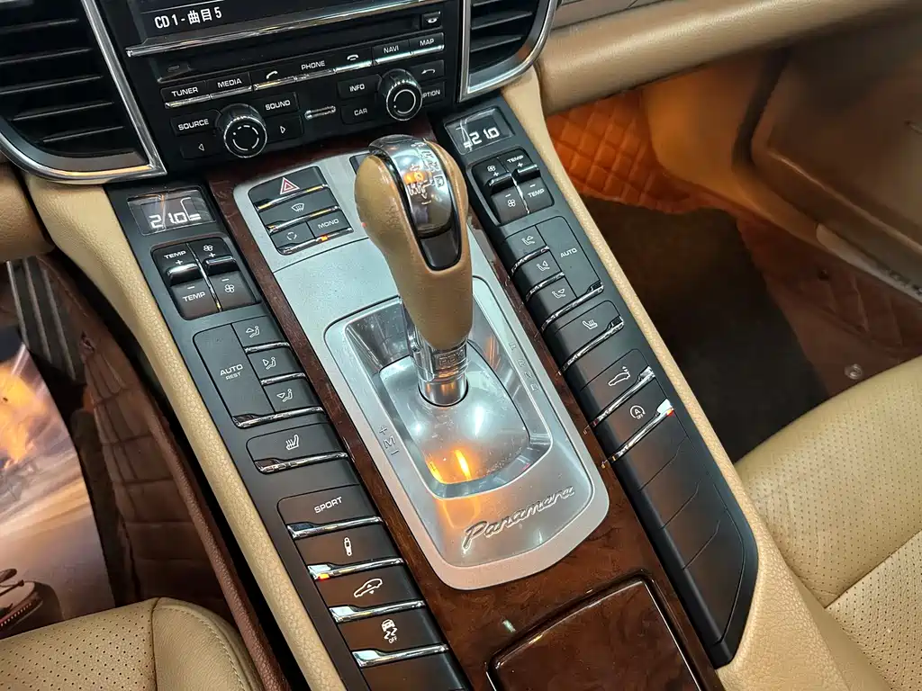 Porsche Panamera — миниатюра 12