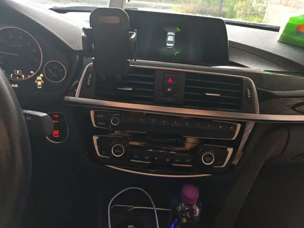 BMW 3 Series — миниатюра 6