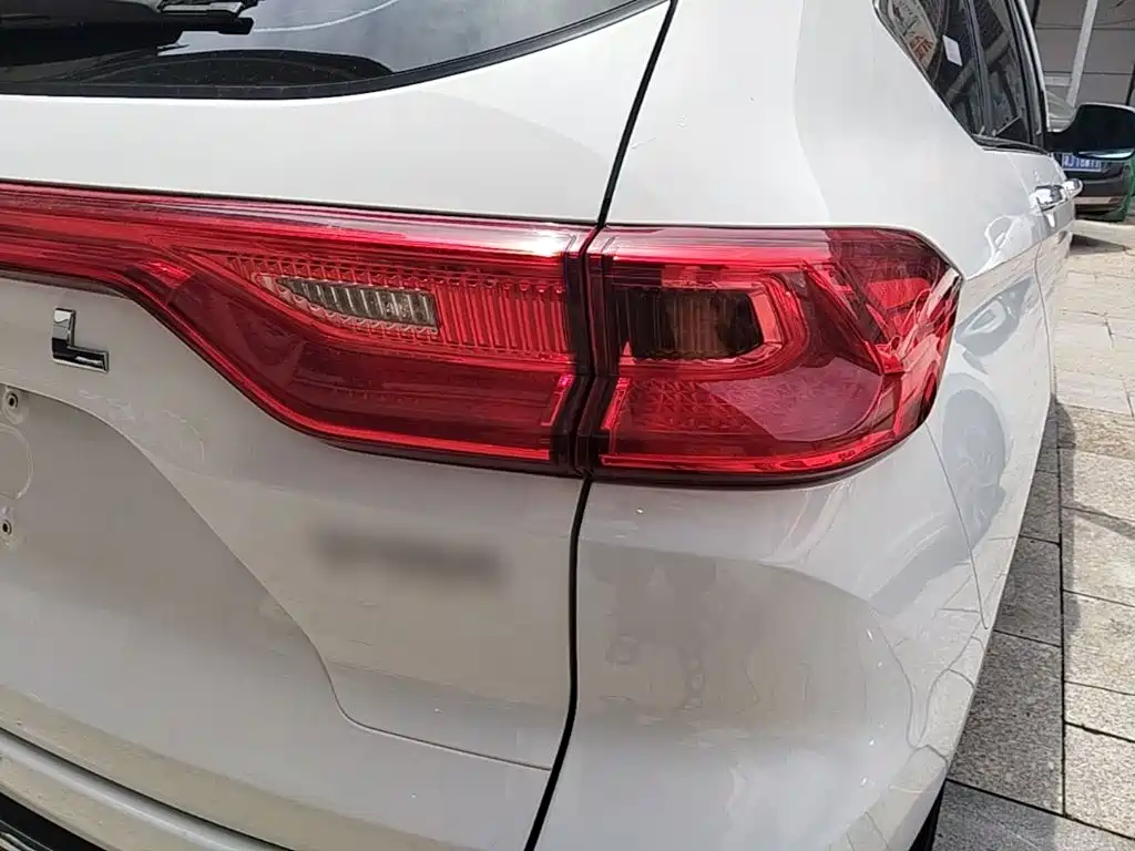 Haval M6 — миниатюра 8