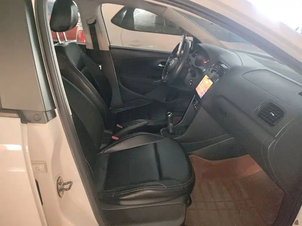 Volkswagen Polo — миниатюра 25