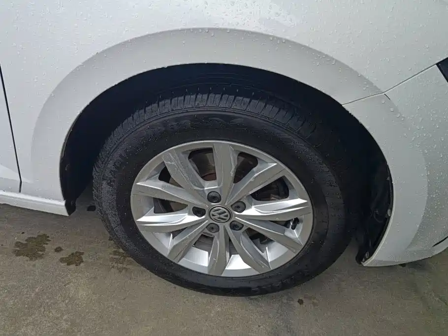 Volkswagen Polo — миниатюра 6