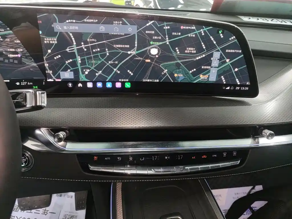Cadillac XT5 — миниатюра 13