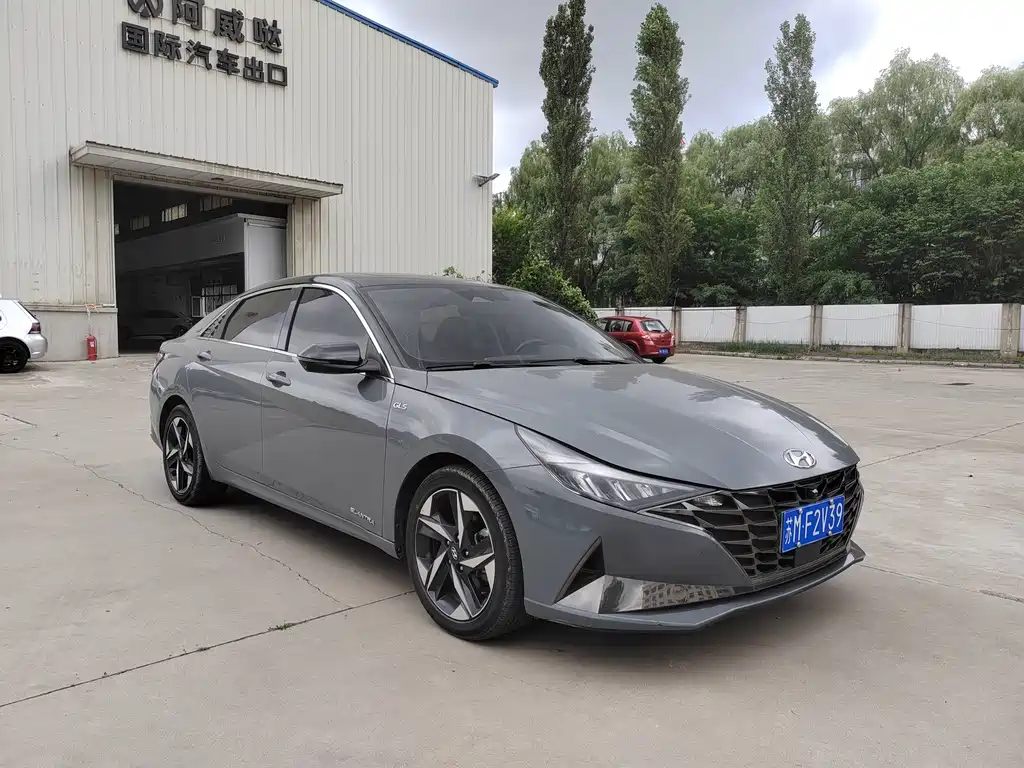Hyundai Elantra — миниатюра 3