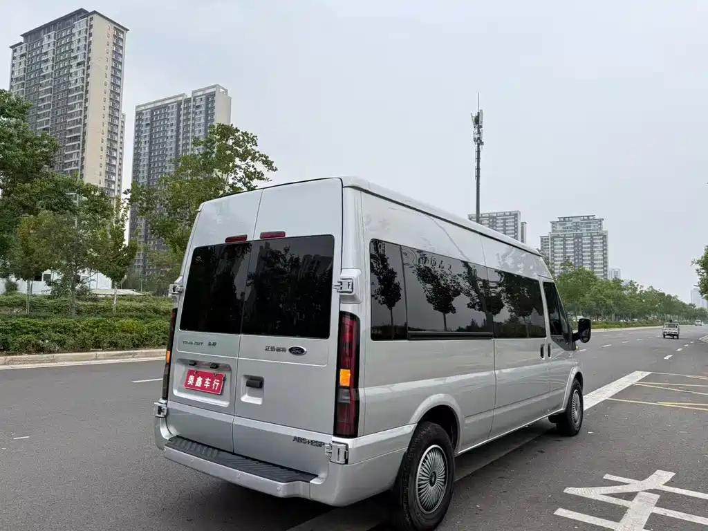 Ford Transit Custom — миниатюра 11