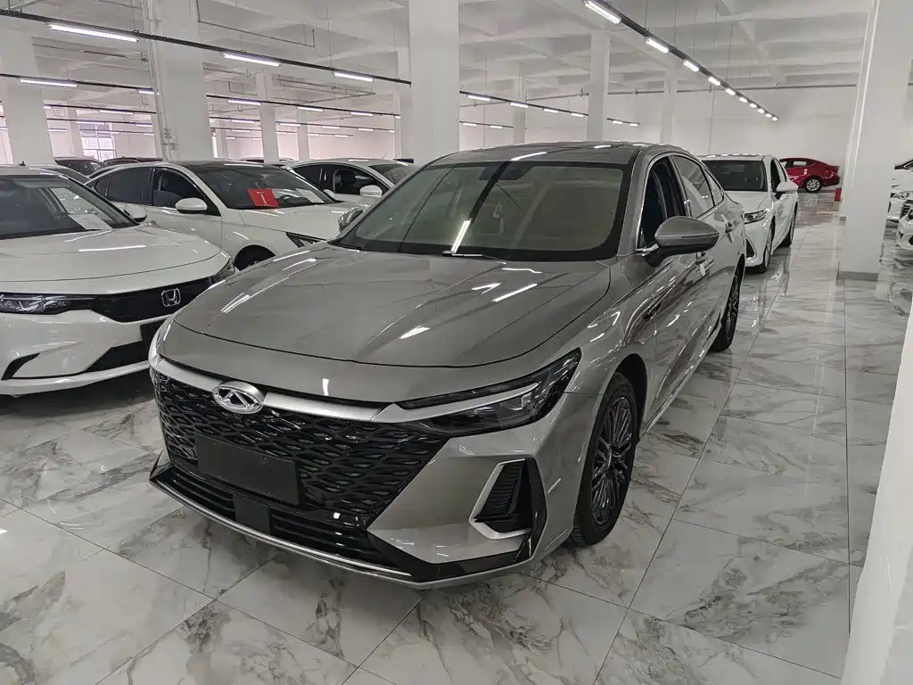 Chery Arrizo 8