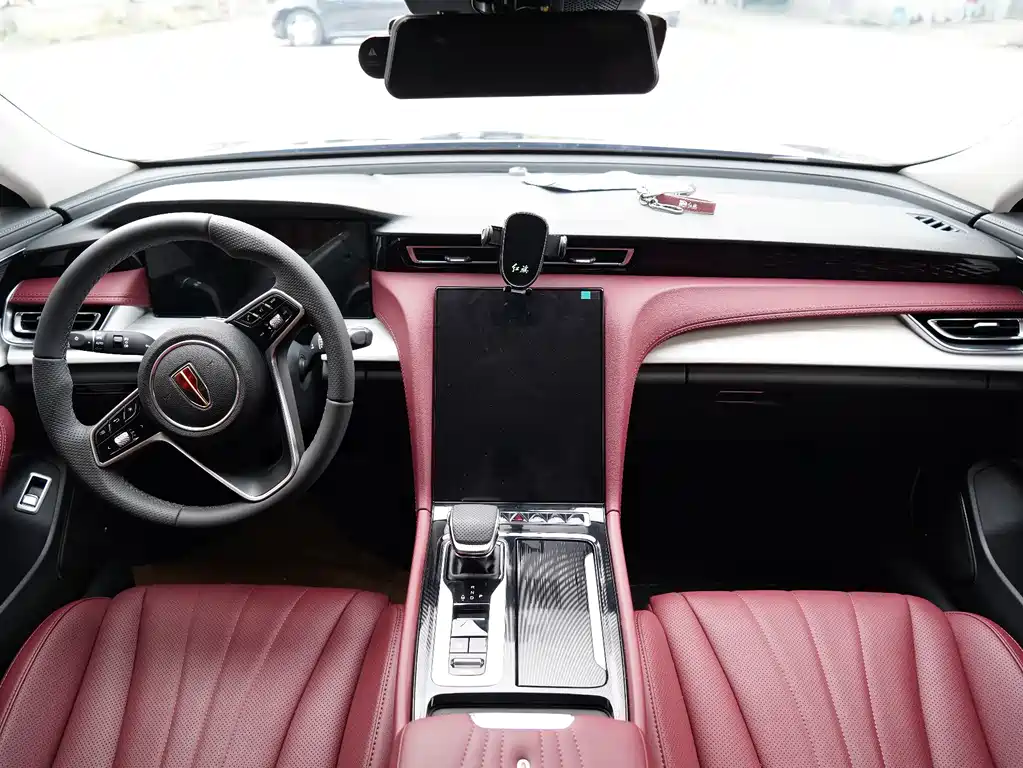 Hongqi H5 2025 2.0T AT
