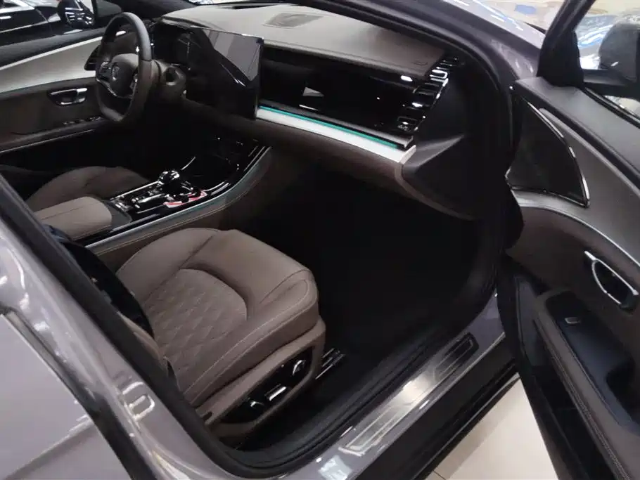 BYD Han 2025 DM-i Smart Drive 125KM Flagship