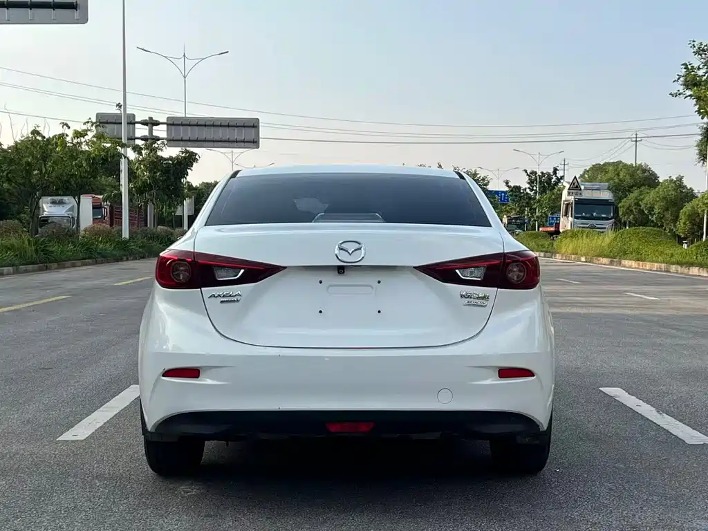 Mazda 3 Axela — миниатюра 5