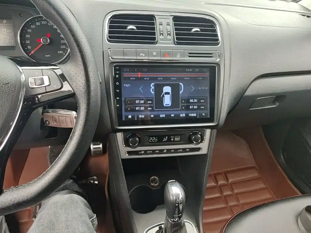 Volkswagen Polo — миниатюра 13