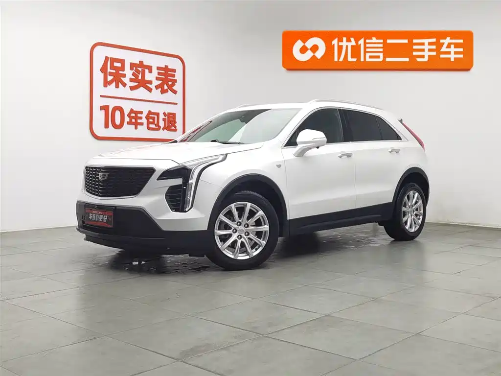 CADILLAC XT4