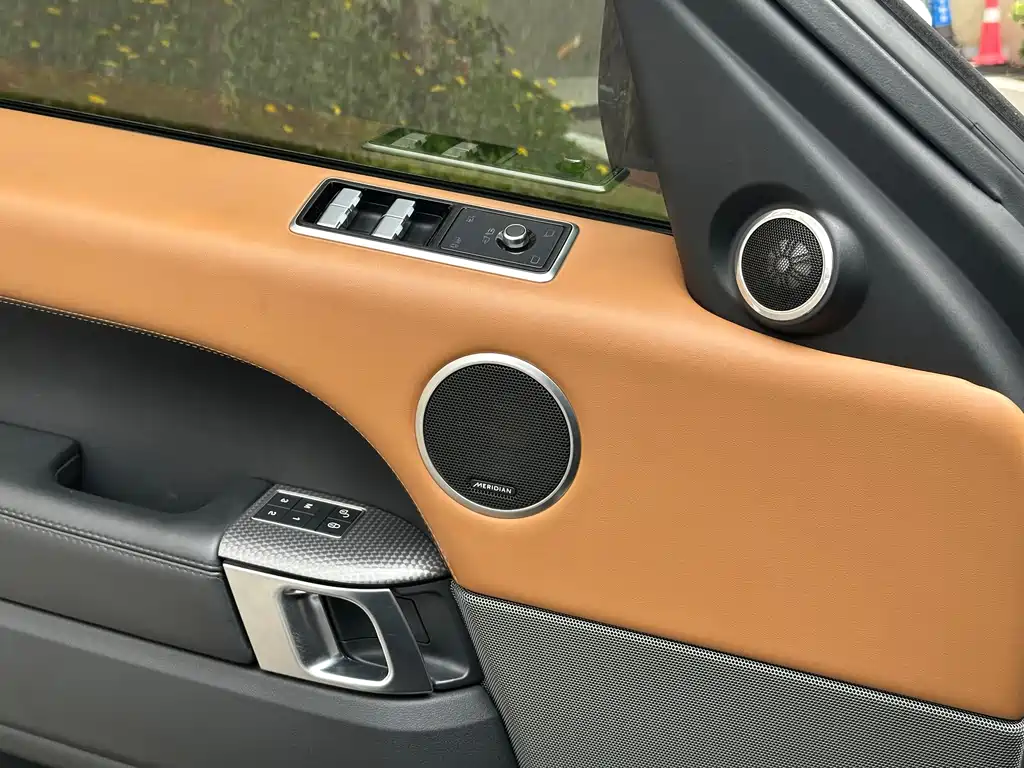 Land Rover Sport — миниатюра 10