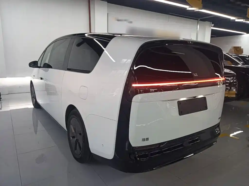 Li Auto Li MEGA — миниатюра 5