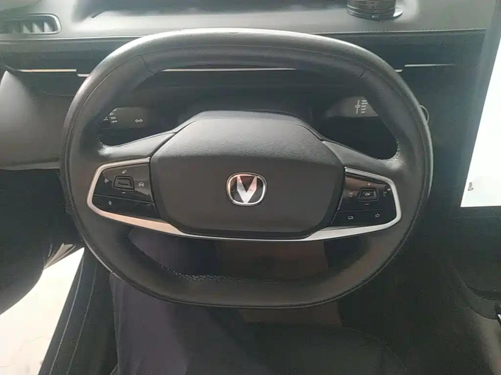 Changan Yida — миниатюра 11