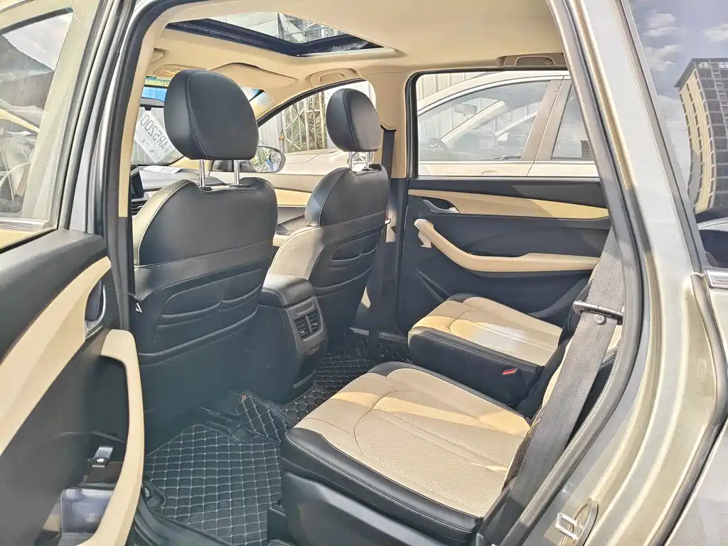 Baojun 360 — миниатюра 6