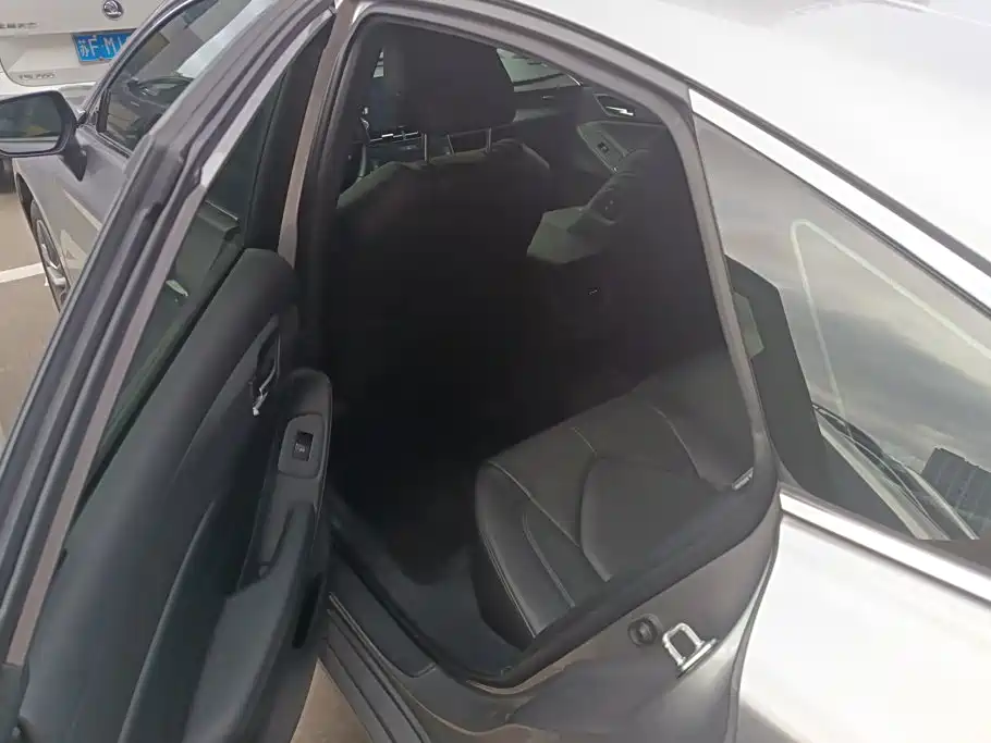 Toyota Avalon — миниатюра 11