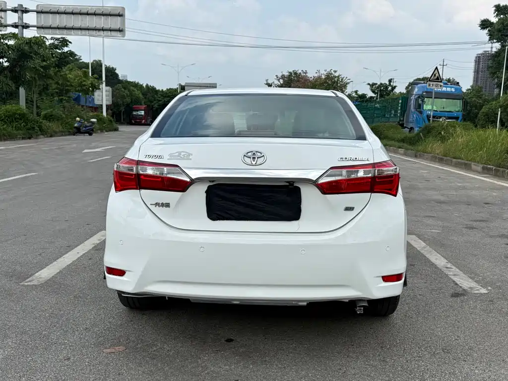 Toyota Corolla — миниатюра 5
