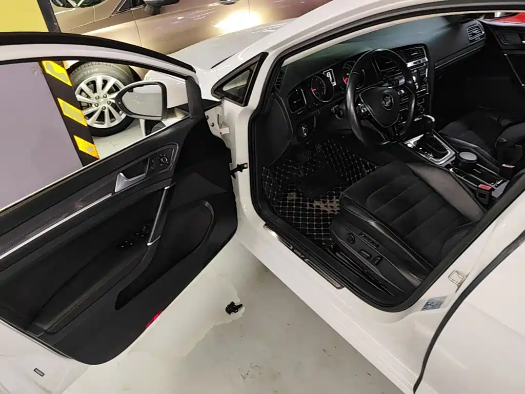 Volkswagen Golf — миниатюра 16