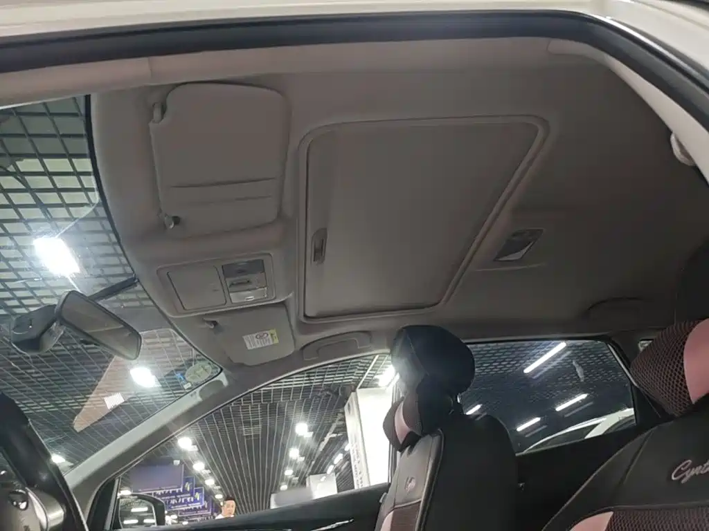 Nissan Tiida — миниатюра 18