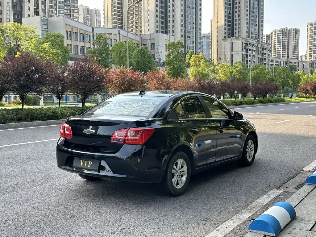 Chevrolet Cruze 2015 1.5L SL MT