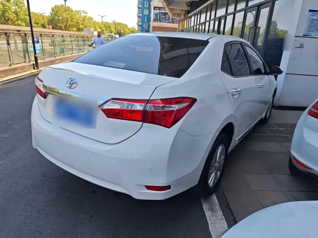Toyota Corolla — миниатюра 7