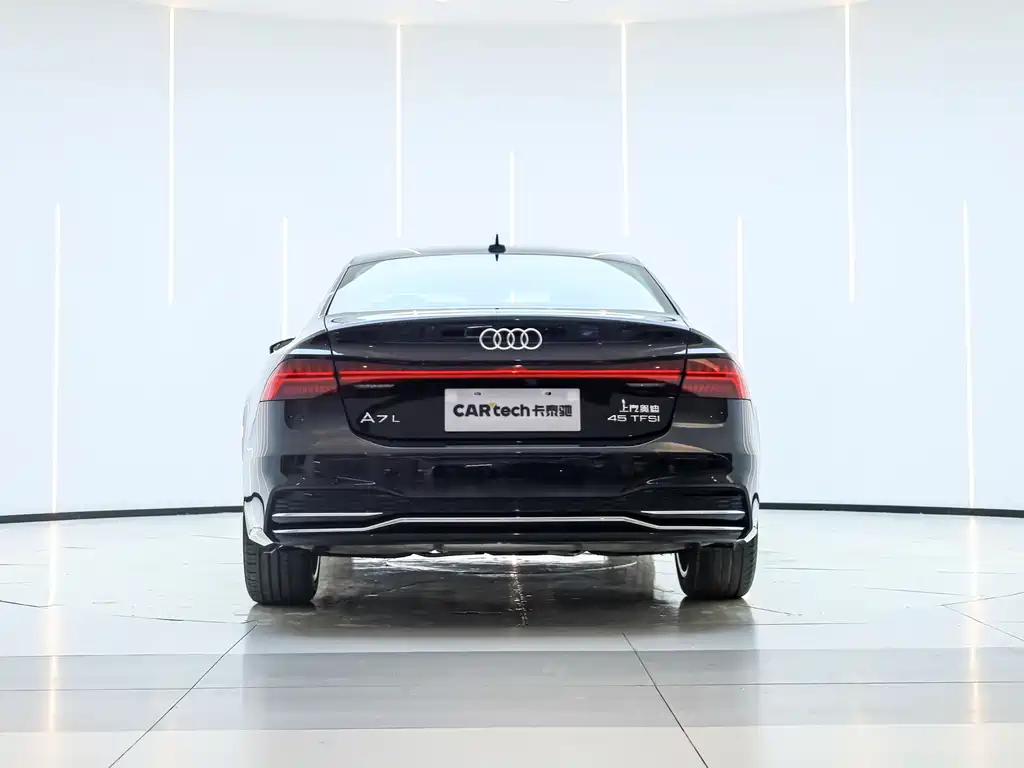 Audi A7L 2024 45TFSI S-line