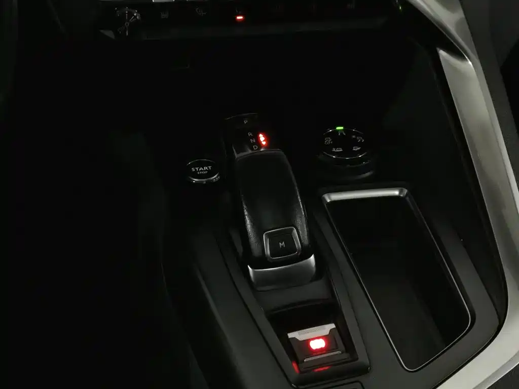 Peugeot 4008 — миниатюра 13