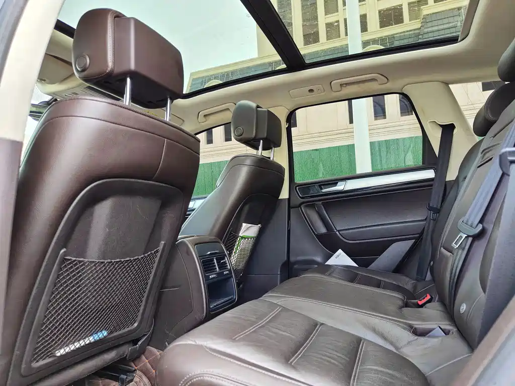Volkswagen Touareg — миниатюра 6