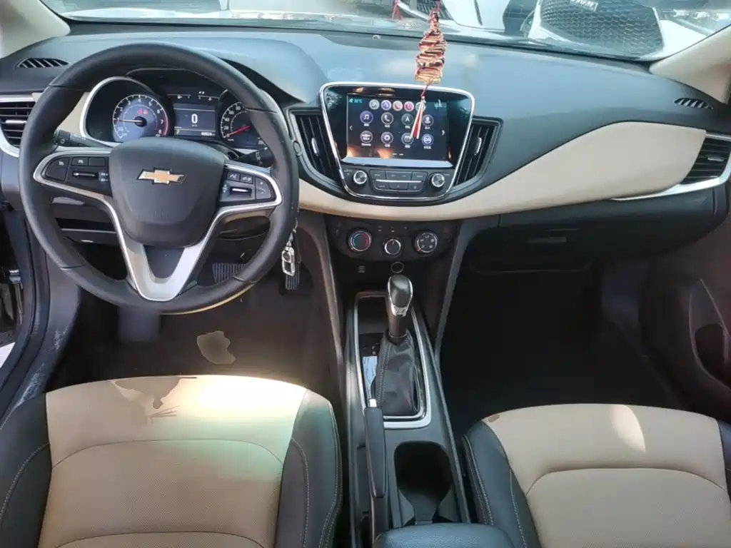 Chevrolet Monza — миниатюра 10