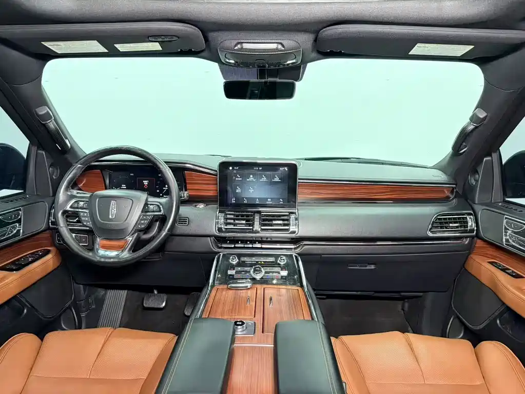 Lincoln Navigator — миниатюра 7