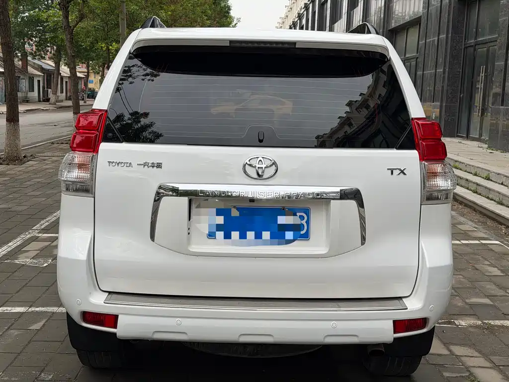Toyota Land Cruiser Prado 2010 4.0L AT TX-L