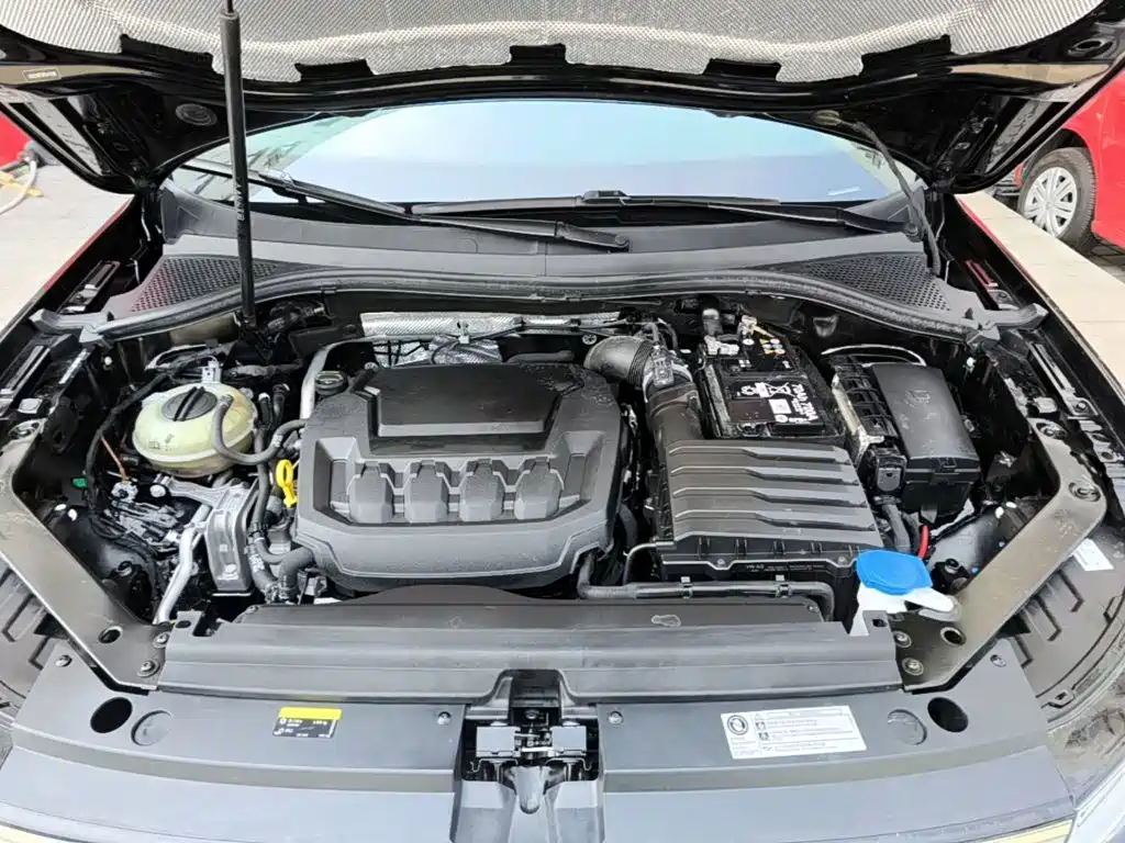 Volkswagen Tiguan L — миниатюра 20