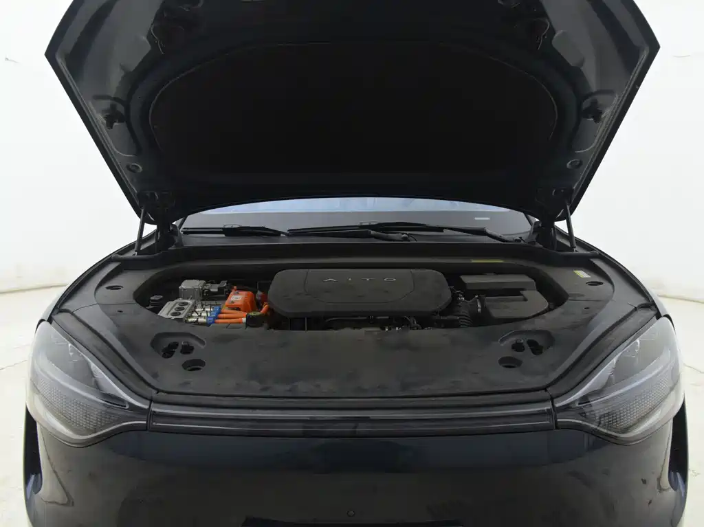 AITO ASK THE WORLD M9