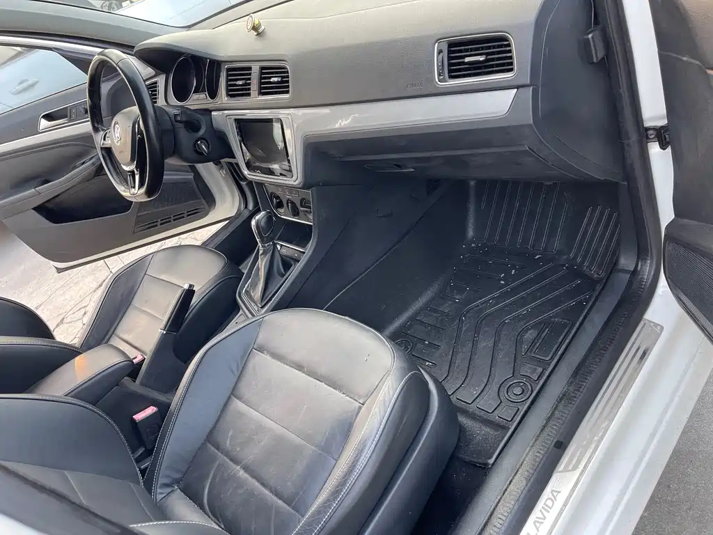 Volkswagen Gran Lavida — миниатюра 10