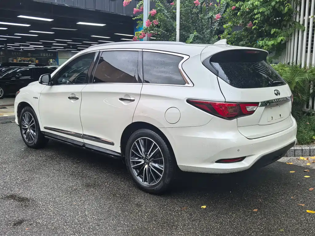 Infiniti QX60 2016 2.5 S/C Hybrid V